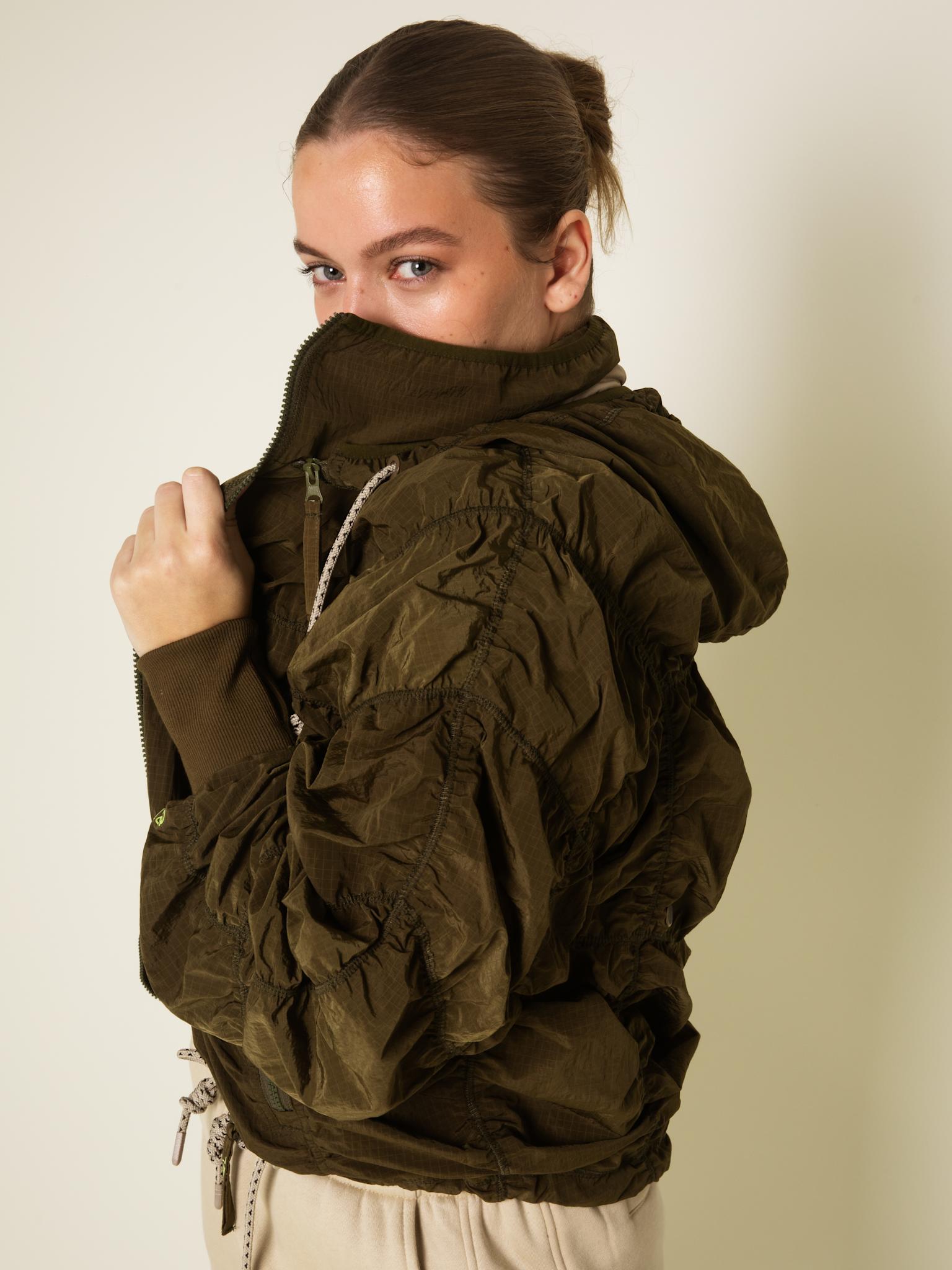 Ridge parachute zip removable hood jacket - Moss