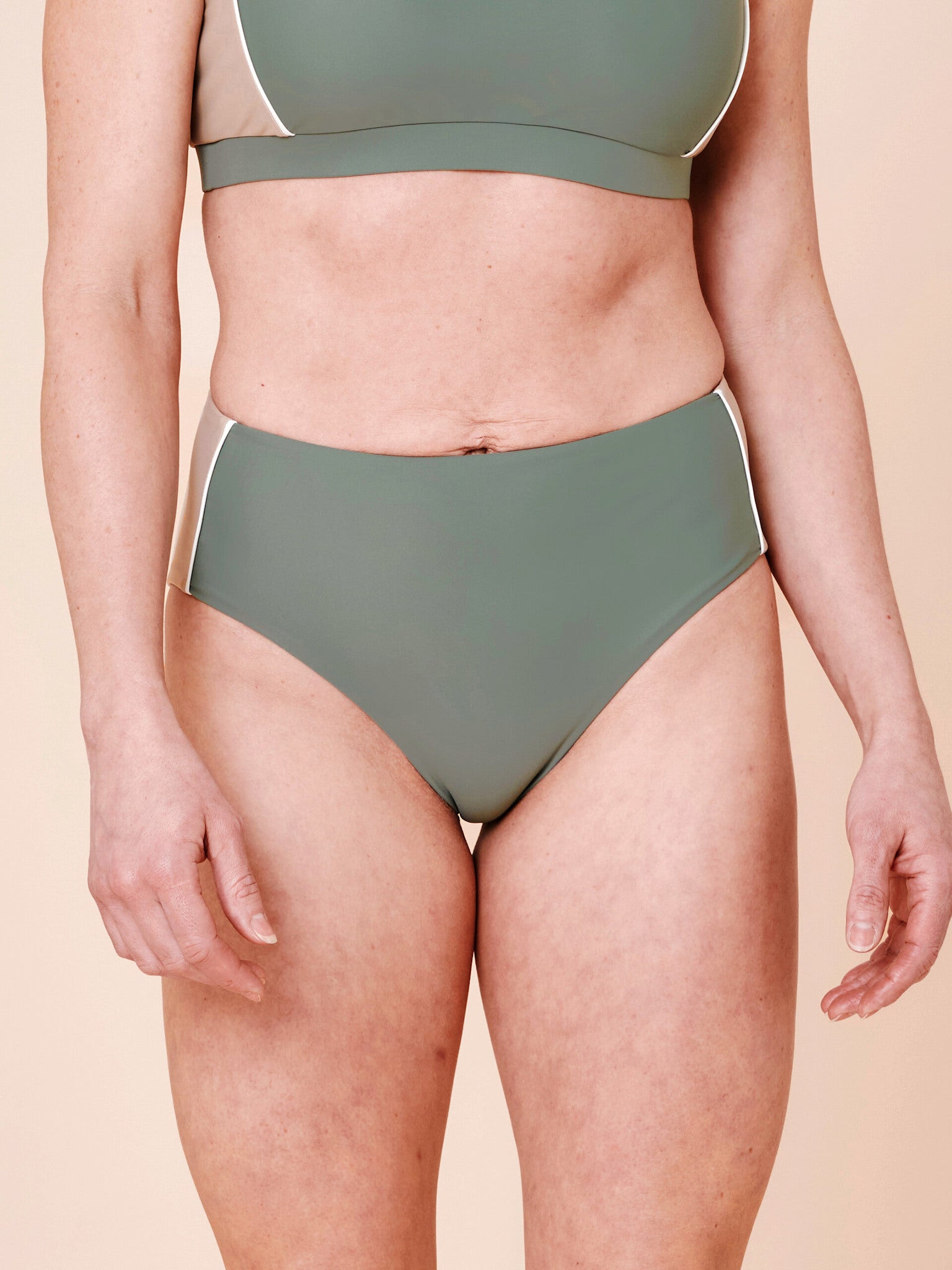Ubud Colorblock højtaljet bikini underdel - Army/Sand